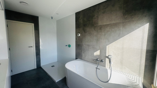 Stationsstraat - 98 - - 8880