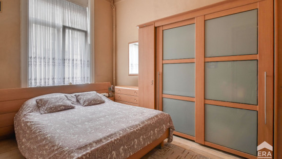 Rue Stephenson - 73 - 0 - 1030