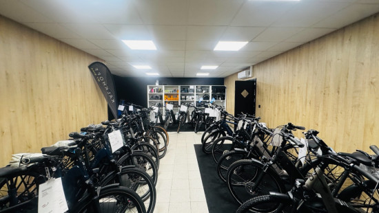 Stationsstraat - 98 - - 8880