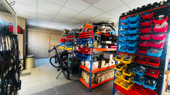 Stationsstraat - 98 - - 8880