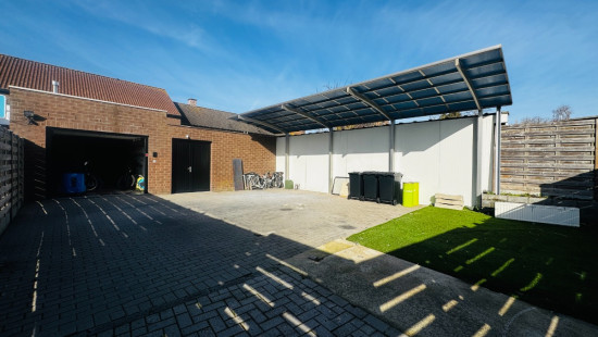 Stationsstraat - 98 - - 8880