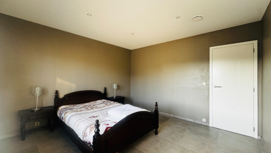 Stationsstraat - 98 - - 8880