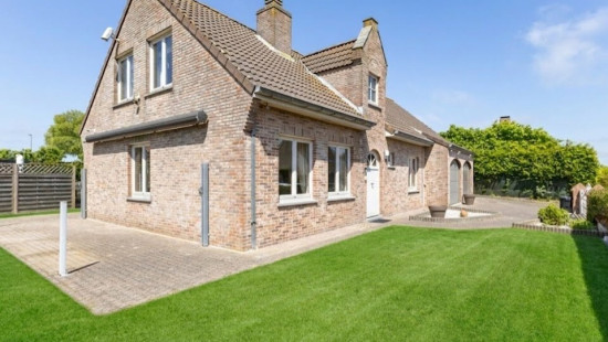 Strandloperslaan - 1 - - 8434