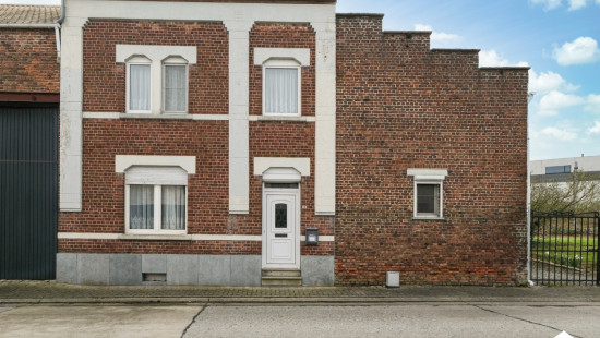 Statiestraat - 26 - - 3890