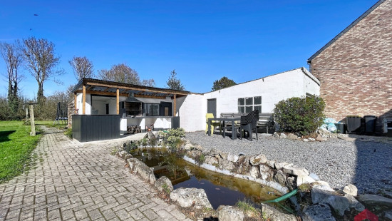 Place Félix Moinil - 269 - - 5300