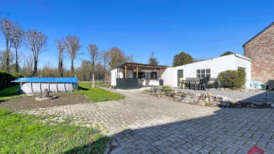 Place Félix Moinil - 269 - - 5300