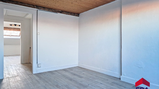 Rue de la Couronne - 4 - 5 - 4500