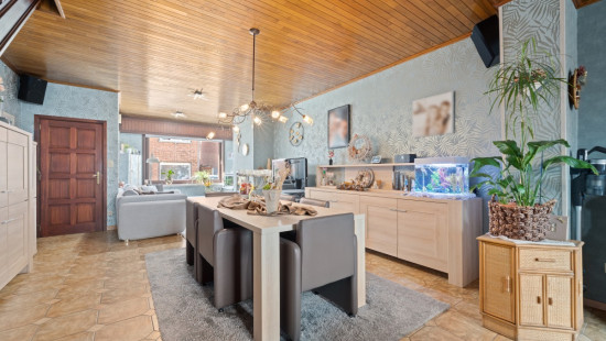 Peperstraat - 83 - - 9100