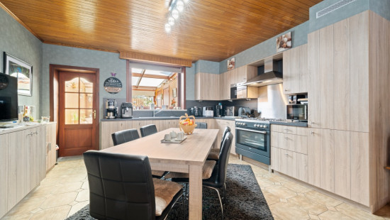 Peperstraat - 83 - - 9100