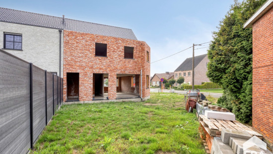 Hollestraat - 2 - - 2440