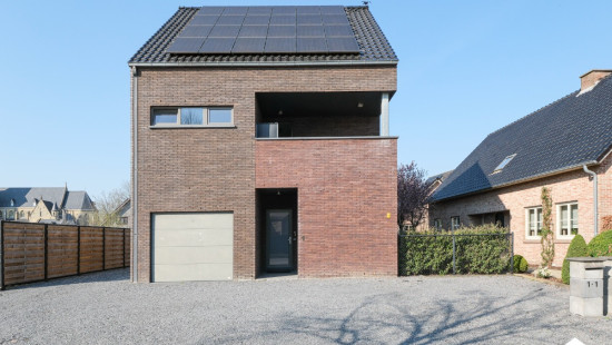 Vliegveldlaan - 1 - 2 - 3990