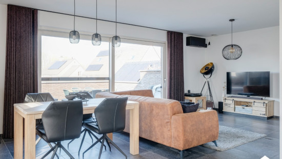 Vliegveldlaan - 1 - 2 - 3990