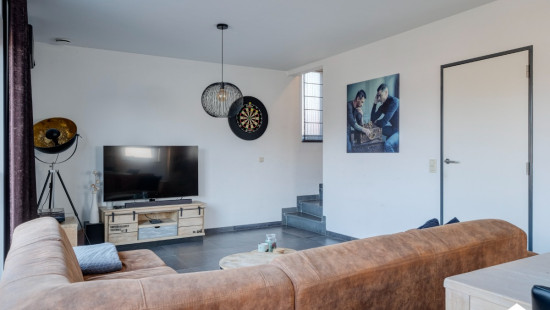 Vliegveldlaan - 1 - 2 - 3990