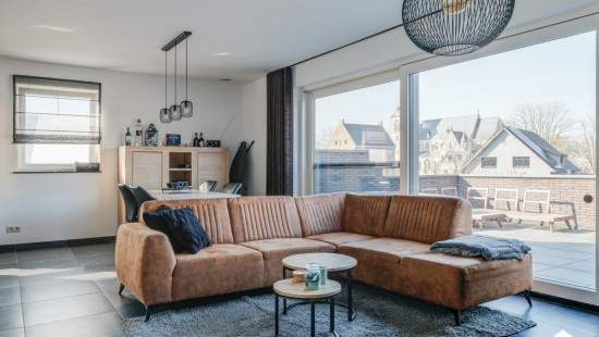 Vliegveldlaan - 1 - 2 - 3990