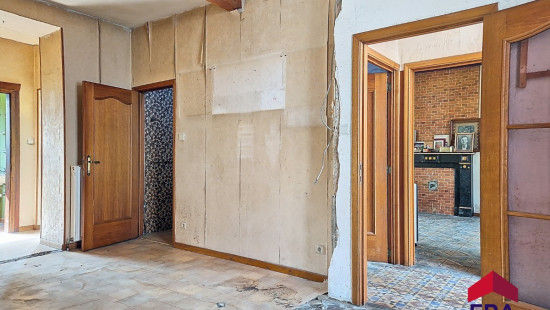 Rue du Val Notre-Dame - 328 - - 4520