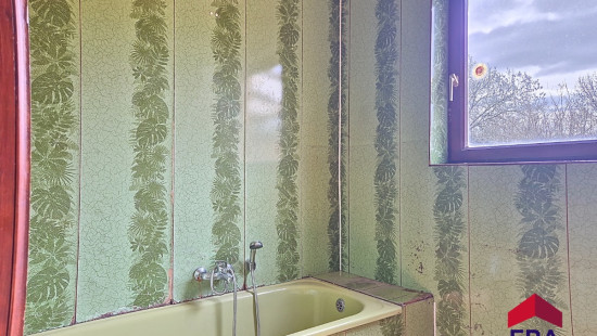 Rue du Val Notre-Dame - 328 - - 4520