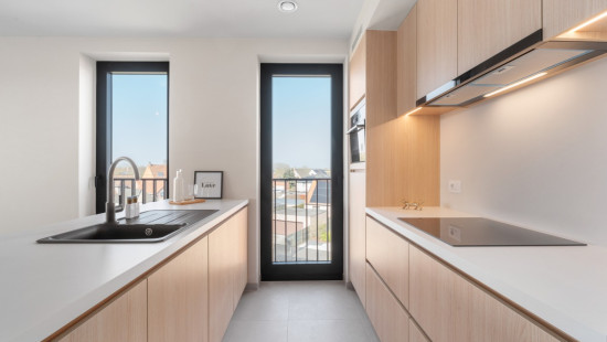 Staatsbaan - 76 - - 2.5 - 9870