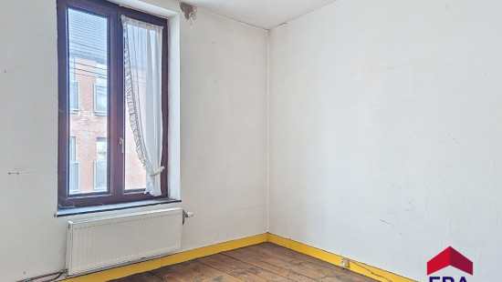 Rue du Val Notre-Dame - 328 - - 4520