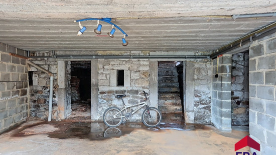 Rue du Val Notre-Dame - 328 - - 4520