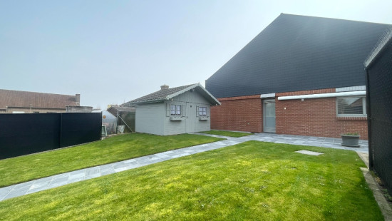 Neerhof - 23 - - 8980