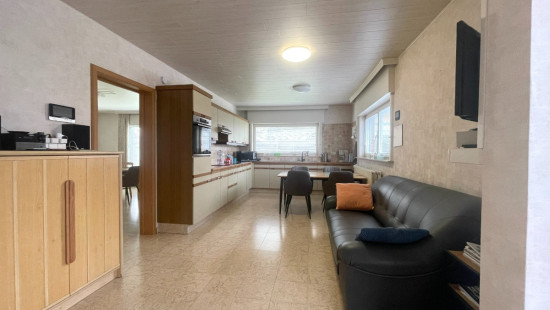 Neerhof - 23 - - 8980