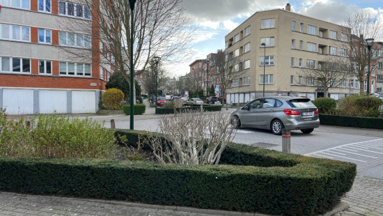 Avenue Herbert Hoover - 215 - - 1200