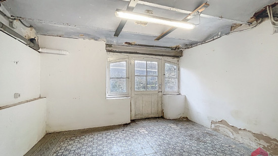 Place des Tilleuls - 49 - REZ LOT 2 - 5300