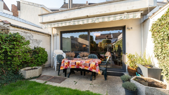 Stationsstraat - 49 - - 9400