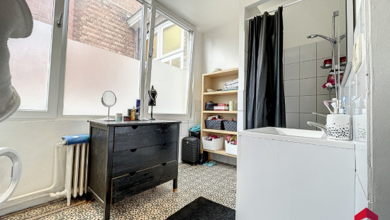 Place des Tilleuls - 49 - REZ LOT 2 - 5300