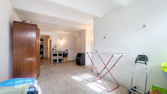 Place des Tilleuls - 49 - REZ AVANT - 5300