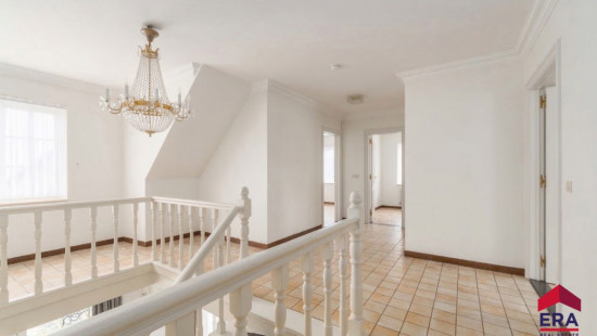 Stationsstraat - 51 - - 9420