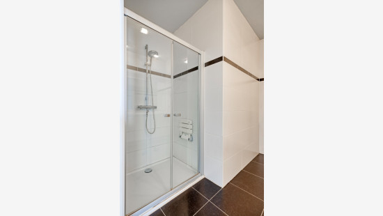 Markt - 54 - F - 2440