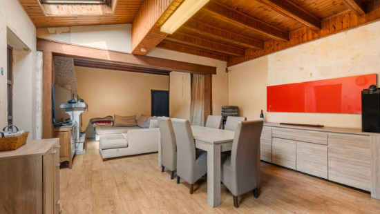 Vakekerkweg - 54 - - 9990