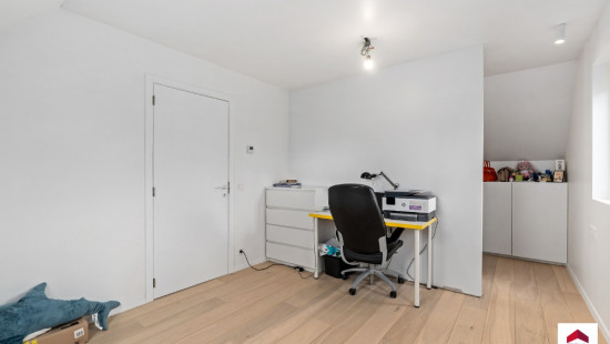 Eikenlaan - 8 - - 1740