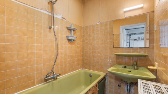 Vakekerkweg - 54 - - 9990