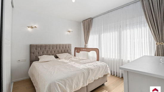 Eikenlaan - 8 - - 1740