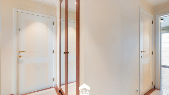 Markt - 4 - 4 - 9900