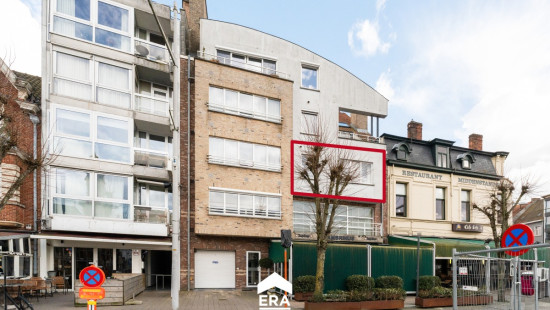 Markt - 4 - 4 - 9900