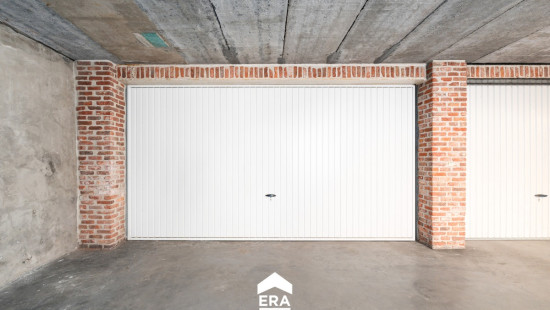 Markt - 4 - 4 - 9900