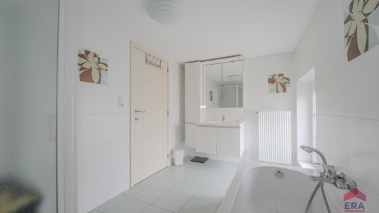 Rue Louis Lahaye - 214 - - 5300