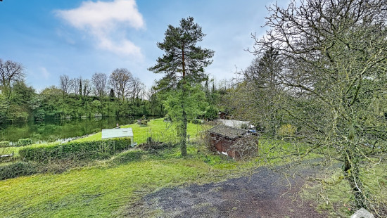 Chaussée de Nivelles - 85 - - 7181