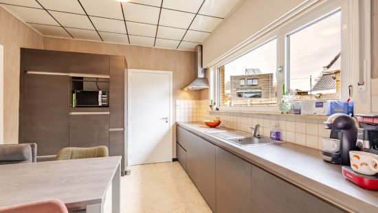 Ooststraat - 32 - - 9961