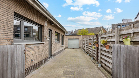 Ooststraat - 32 - - 9961