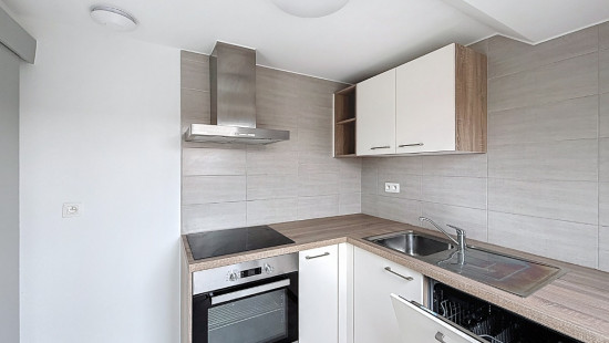 Avenue de l'Enseignement, - 23 - D - 7330