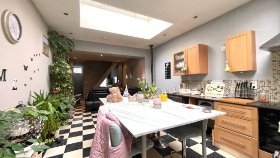 Ontvoogdingsstraat - 44 - - 8930