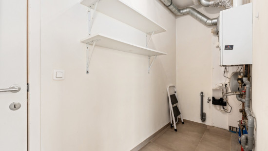 Dries - 13 - Bus 001 - 9170