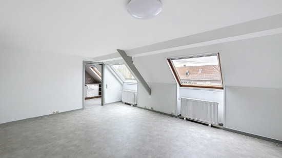 Avenue de l'Enseignement, - 23 - D - 7330