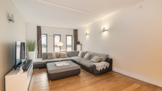 Lessensestraat - 67 - - 9500