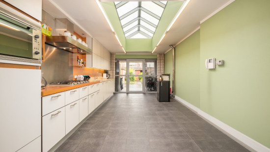 Lessensestraat - 67 - - 9500