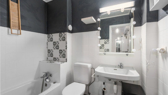 Zeelaan - 124 - 0801 - 8660